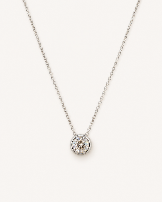 The Close Light Necklace
