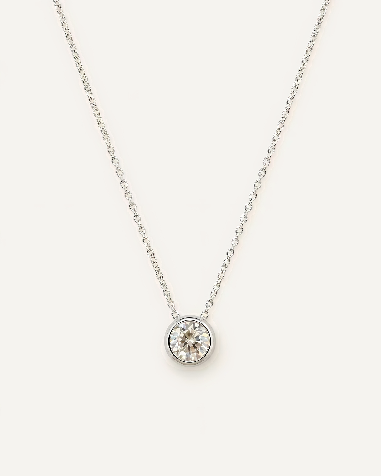 The Close Light Necklace